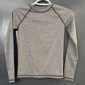 All in Motion base layer dark gray set